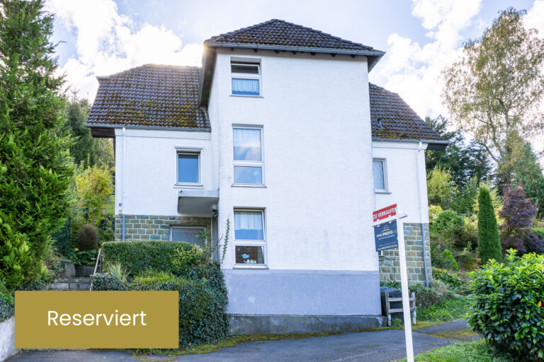 Immoprofis365 GmbH: Objekt-ID 328, Zweifamilienhaus Warstein – Allagen