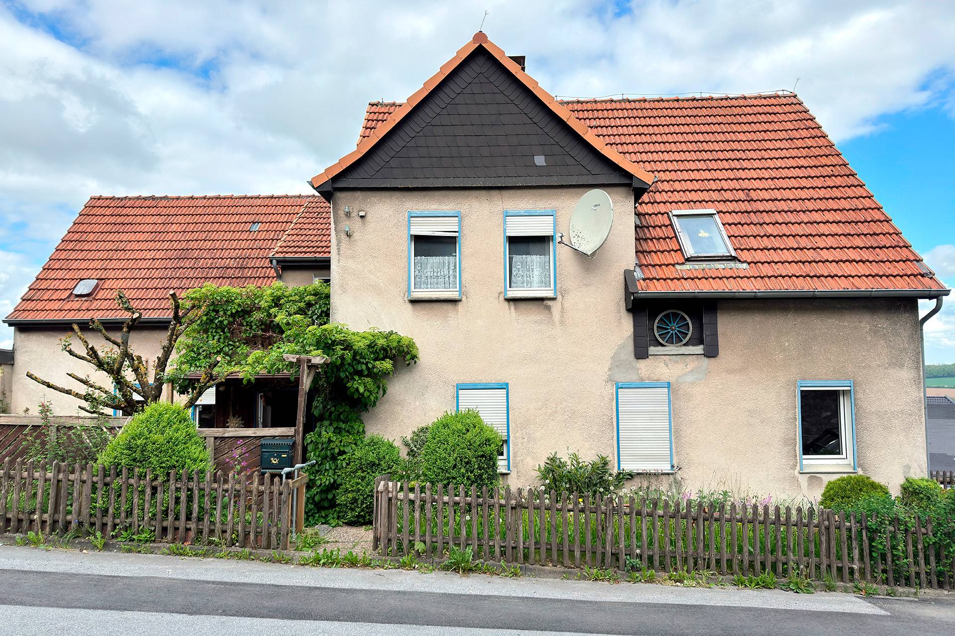 Immoprofis365 GmbH: Objekt-ID - Handwerkerhaus in Kallenhardt