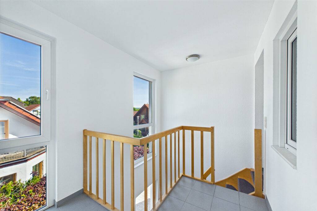Immoprofis365 GmbH: Objekt-ID 336 Zweifamilienhaus mit Einliegerwohnung am Möhnesee