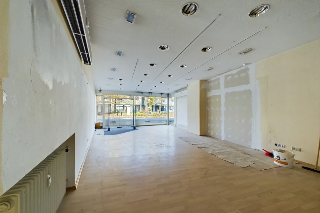Immoprofis365 GmbH - Wohn- und Geschäftshaus in Warstein