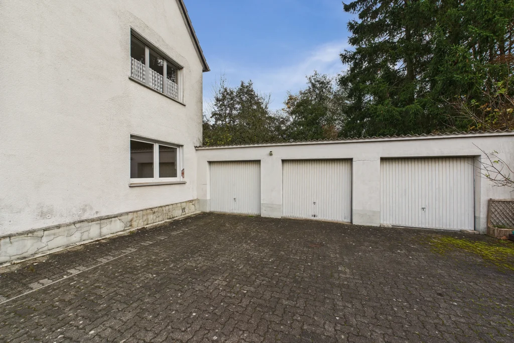 Immoprofis365 GmbH - Zweifamilienhaus in Warstein–Belecke