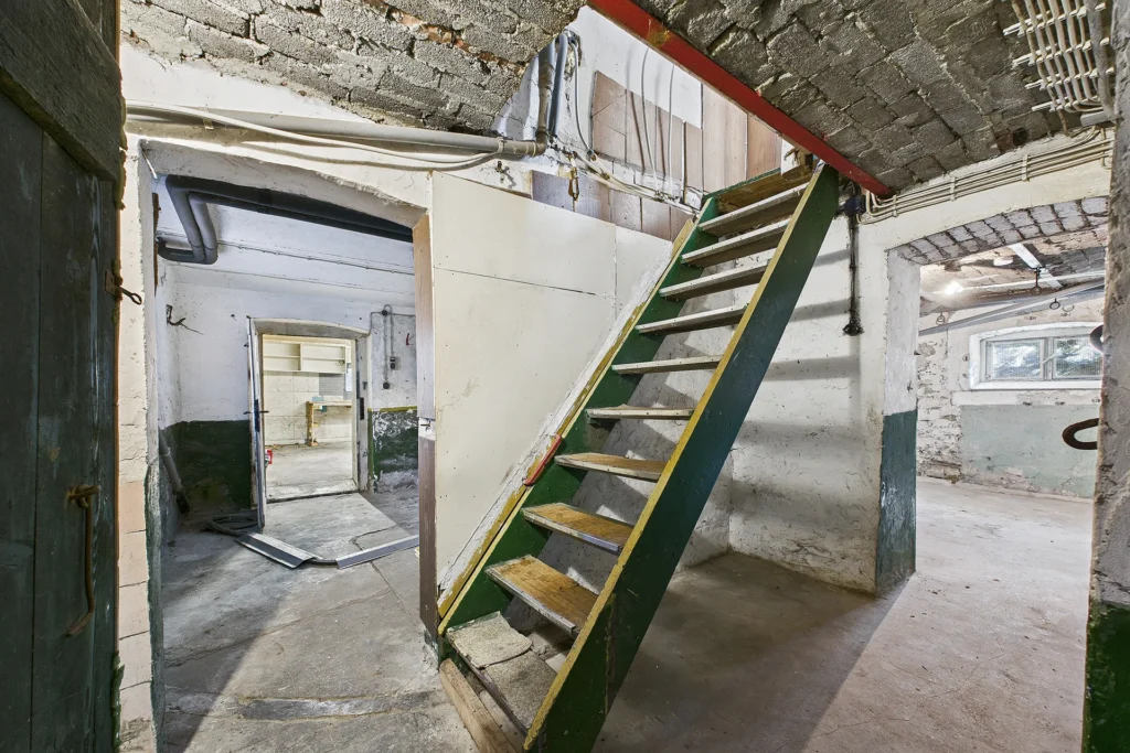 Immoprofis365 GmbH - Einfamilienhaus mit Garten und Kaminofen in Warstein–Belecke