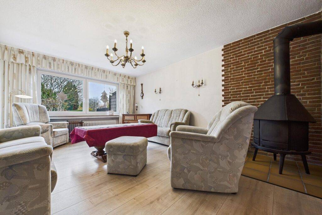 Immoprofis365 GmbH Warstein - Einfamilienhaus in Soest