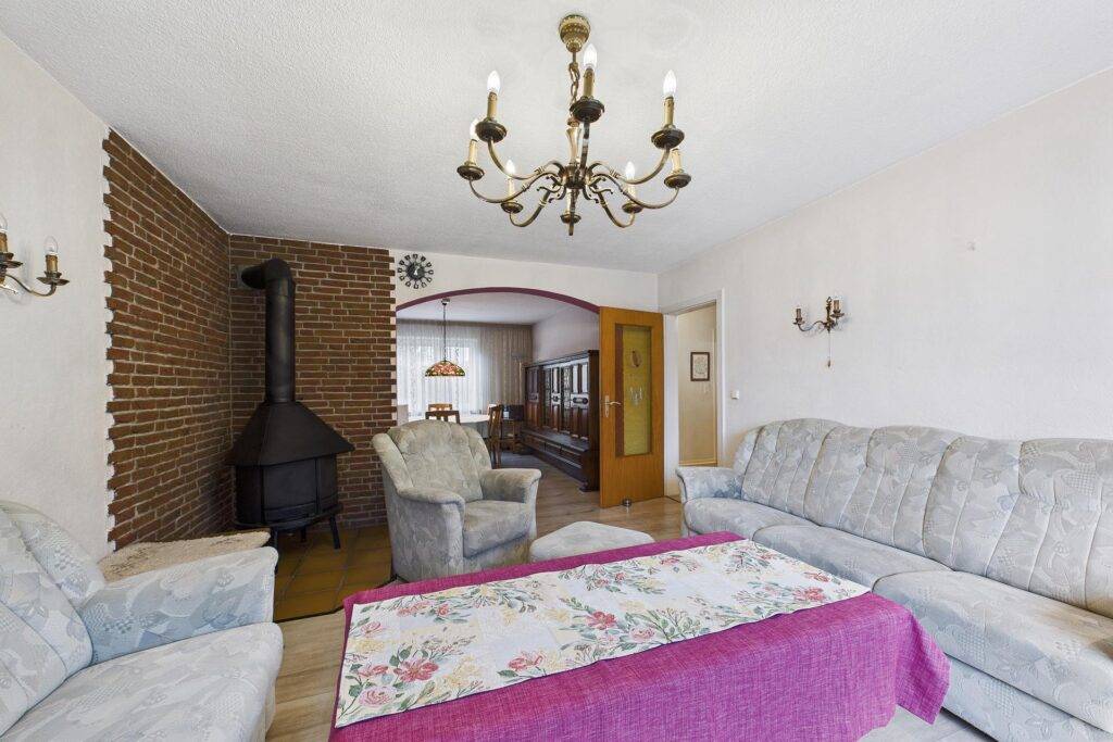 Immoprofis365 GmbH Warstein - Einfamilienhaus in Soest