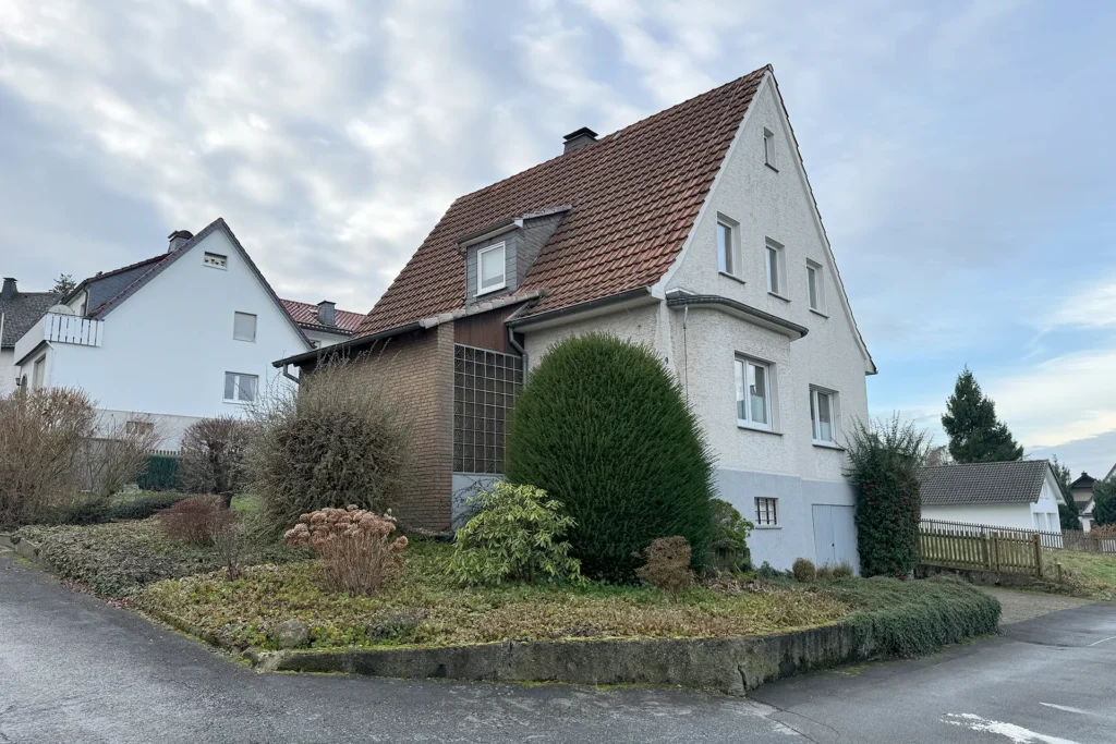 Immoprofis365 GmbH - Einfamilienhaus in Warstein