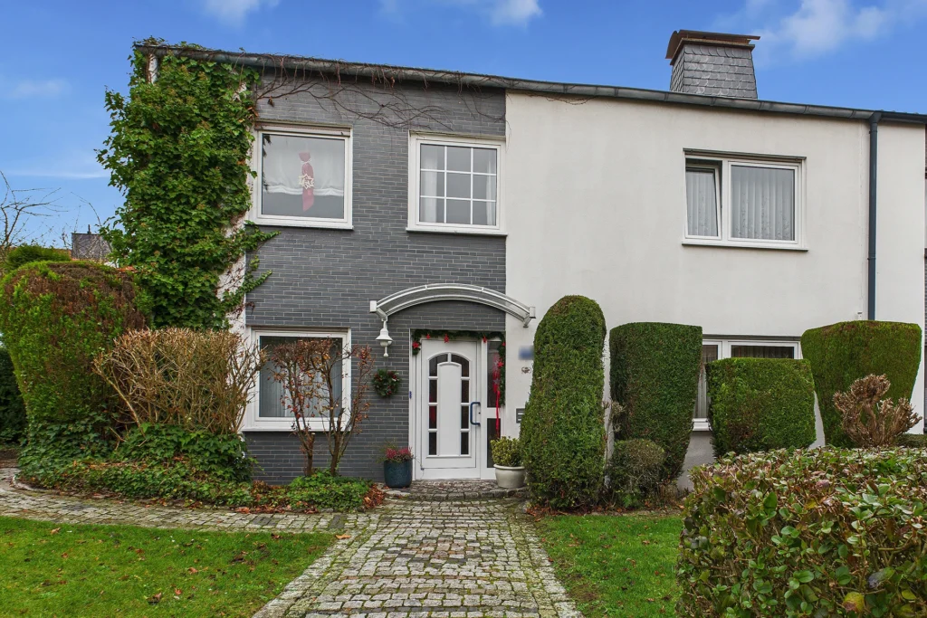 Immoprofis365 GmbH Warstein - Einfamilienhaus in Soest