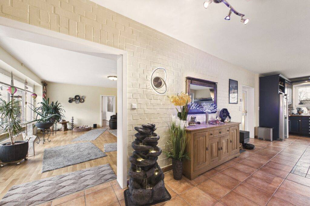 CAM03586G0-PR0076-STILL006