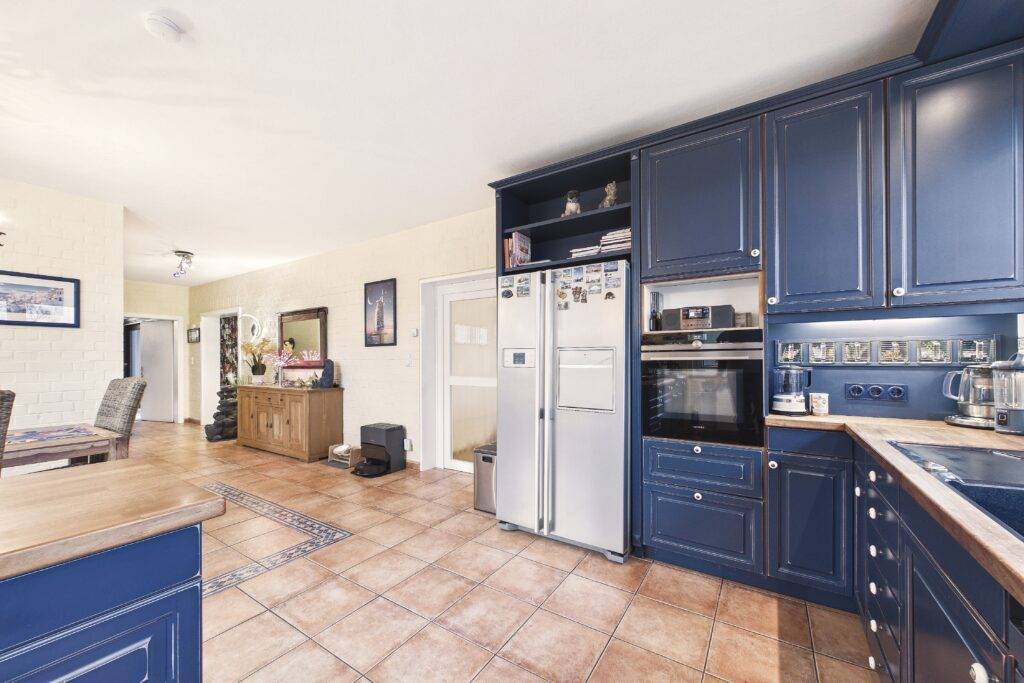 CAM03586G0-PR0076-STILL009